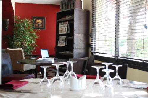 Argenteuil Hotel | Discover Comfort at Kyriad Argenteuil with Family-Friendly Amenities