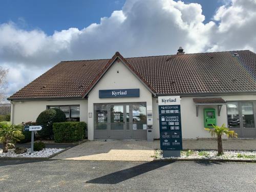 Saint-Maur Hotel | Pet-Friendly Kyriad Châteauroux - Saint-Maur Awaits You