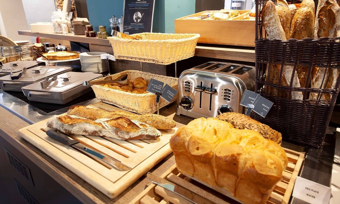 Blatin Hotel | Discover Kyriad Clermont-Ferrand Centre: Family-Friendly Stay