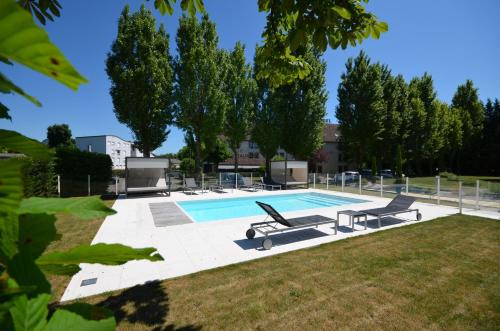 Dijon Hotel | Cozy Kyriad Dijon Est Mirande: Pet-Friendly with Pool Access