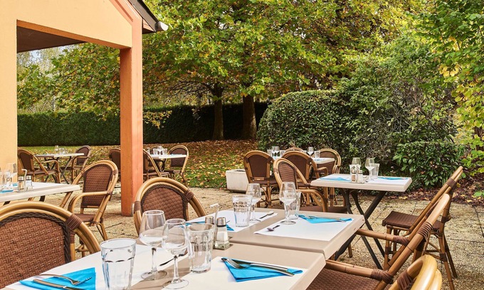 Evreux Hotel | Comfortable Kyriad Direct Evreux: Family-Friendly Stay