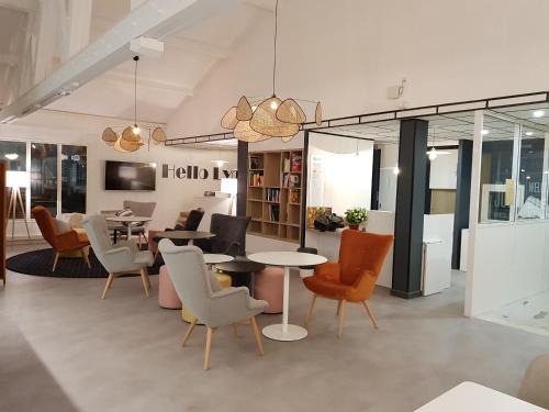 Chesnes Hotel | Discover KYRIAD LYON EST – Family-Friendly Retreat