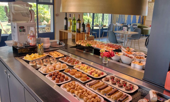 Montauban Hotel | Comfortable Stays at Kyriad Montauban Sud - Albasud