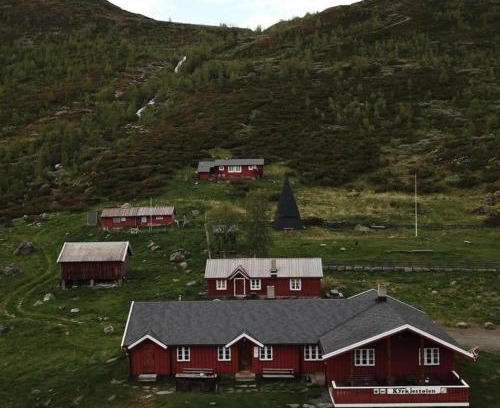 Tyinkrysset Bed & Breakfast | Pet-Friendly Kyrkjestølen B&B with Breakfast Included