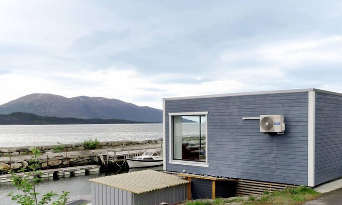 Florø House | Oceanfront Retreat: Kyrkjestein by Interhome Awaits