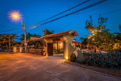 Dong Hoa Hotel | Discover LÀNG MẮM - PAMY Homestay with Oceanfront Views