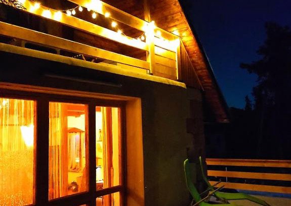 Hlinna House | Chata Hvězdička: Oceanfront Retreat with Family-Friendly Amenities