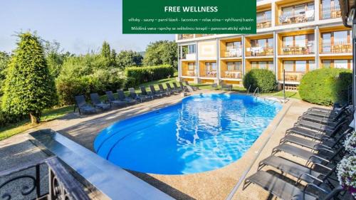 Pozlovice Hotel | Experience Nivamare: 4-Star Oceanfront Retreat with Spa