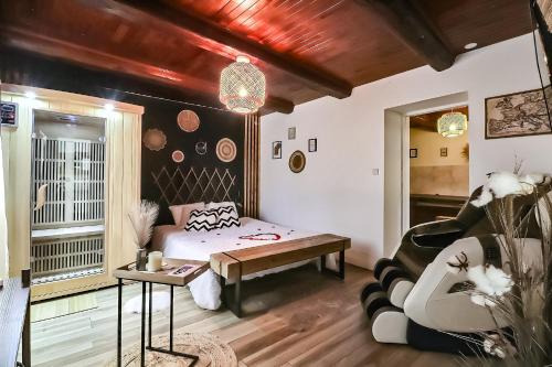 Bouillargues Apartment | Relaxing Retreat at Lâcher-prise SPA with Hot Tub & Spa