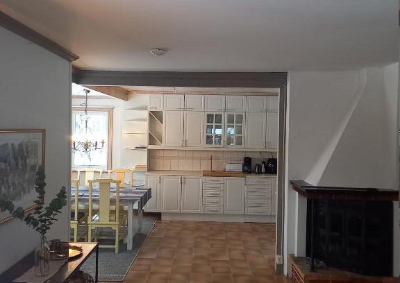 Solleron Apartment | Explore Lägenhet centrala Sollerön: Pet-Friendly Retreat