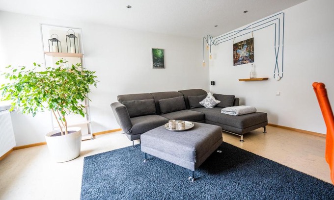 Auendorf Apartment | Pet-Friendly 2-Bedroom Apartment in Tranquil Countryside