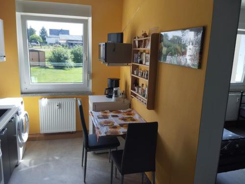 Etzdorf Apartment | Rural Retreat 2: Family-Friendly with Breakfast Included