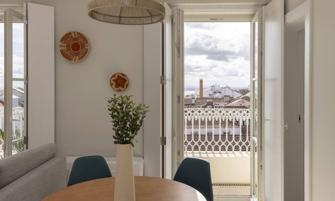 Bairro Alto Hotel | Discover Líbere Lisbon Príncipe Real: Spa & Family-Friendly