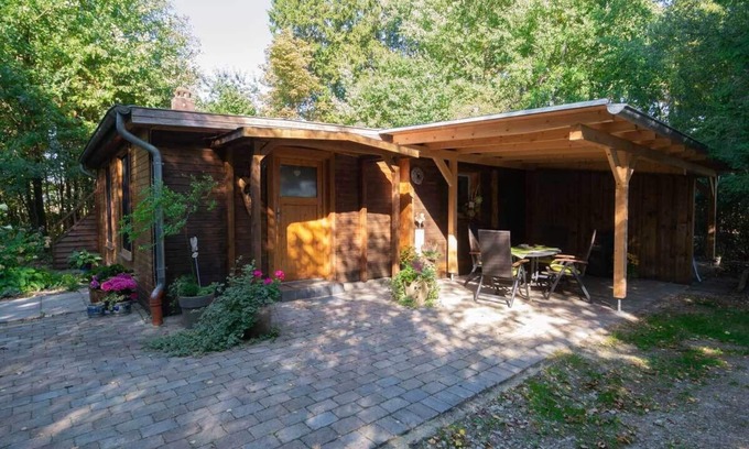 Soltau Apartment | Relaxation Awaits at Lüneburg Heath - Family-Friendly Retreat