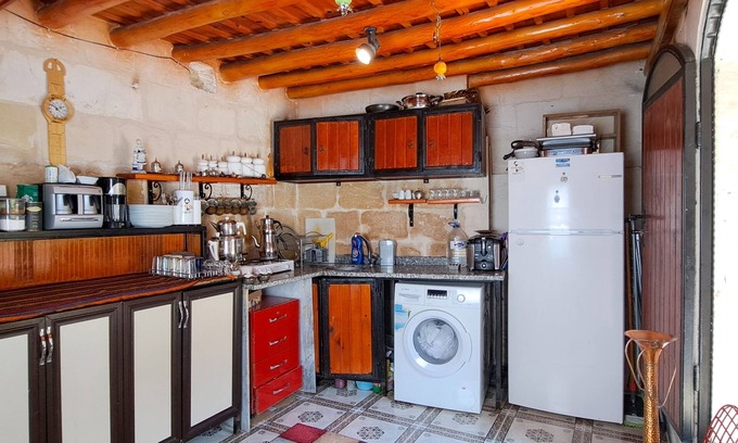 Sahinbey House | Guest Rated: 9.6 at Lütfü Bey Konağı with Breakfast Included