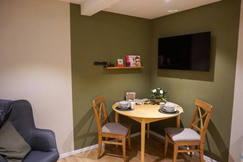 Soltau Apartment | Ideal Stay at Lütte Schnuck - Guest Rated 9/10
