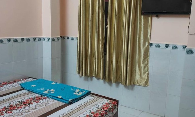 Rach Gia Hotel | Discover LÝ HỒNG PHI: Pet-Friendly Stay with Breakfast