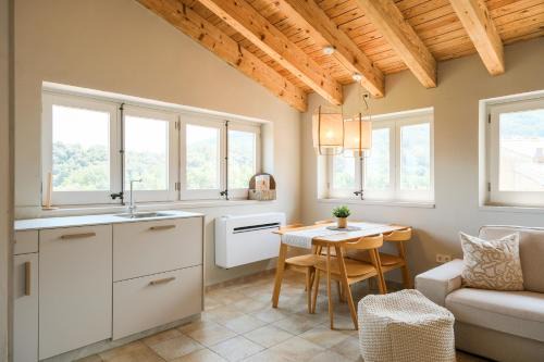 Besalu Apartment | L'ÀTIC DEL PORTALET - Vistas al puente de Besalú