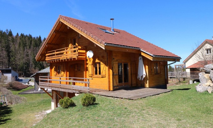 Premanon Ski Chalet | L'écrin des Epicèas chalet sleeps 9