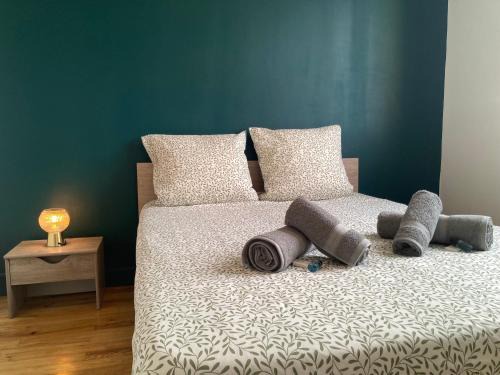 Centre Ville Apartment | Elegant T3 with Scenic Views Near City Center & Train