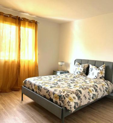 Moissac House | Discover Comfort at L'éphémère: Family-Friendly Retreat