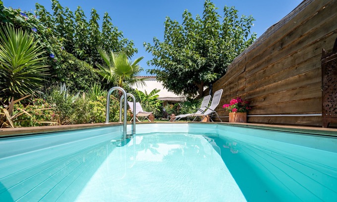 Vauvert House | L'Équateur - Piscine privée et jardin