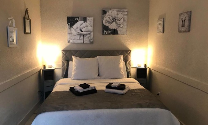 Pouilly-sous-Charlieu Apartment | Discover L'étape: Scenic Apartment by the Greenway