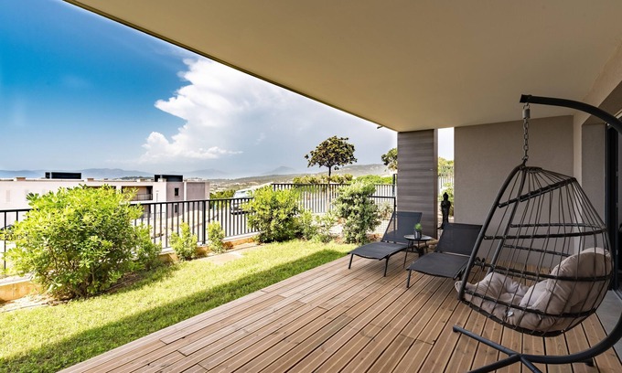 Pietrosella Apartment | Stagnola Escape: Oceanfront Apartment with Scenic Views