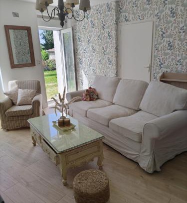 La Coquille House | Oceanfront L'étude: Guest Rated 9.8 in Dordogne