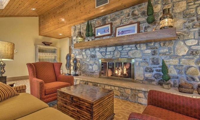Egg Harbor Condo | Landmark Hotel: Unforgettable Views & Top Amenities