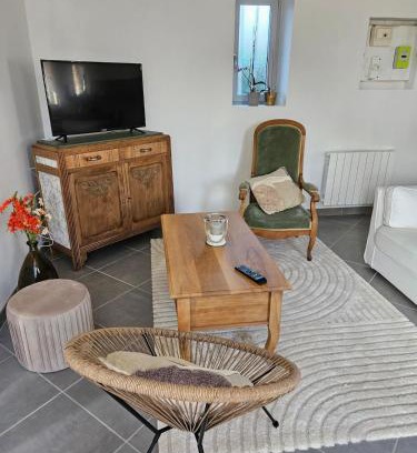 Saint-Riquier-es-Plains House | l'Abri-Côtier