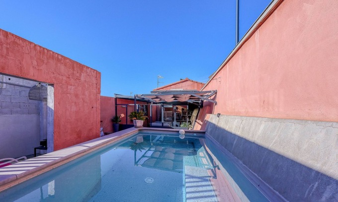 Roquefort-la-Bedoule Apartment | L’Abri des Regards - Piscine et jacuzzi