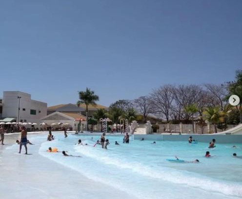 Caldas Novas Apartment | Experience L'acqua DiRoma III with Oceanfront Pool Access