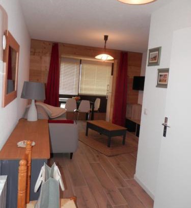 Barcelonnette Apartment | Pet-Friendly Haven: L'Adroit with a 9.2 Guest Score