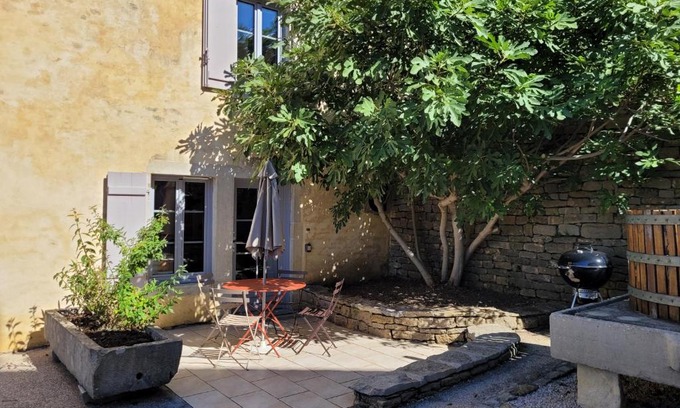 Menetru-le-Vignoble House | Oceanfront Escape at L'Alambic à Martial - Rated 9.3/10