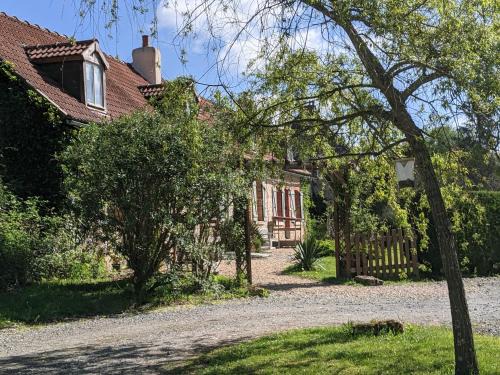 Cromac House | Discover L'Amelia: Pet Friendly Hotel with Ocean Views