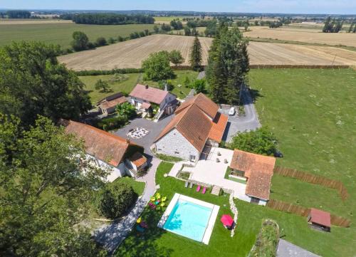 Cindre Bed & Breakfast | Relaxing L'Anagramme: Adults-Only Retreat with Ocean Views