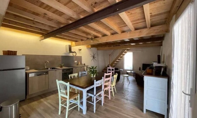 Brens House | Relax at L'ancienne Étable: Ocean View & Spa Amenities