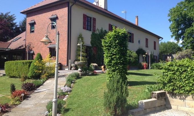 Besain House | Experience Oceanfront Bliss at L'Ancienne Cure - Rated 9.2