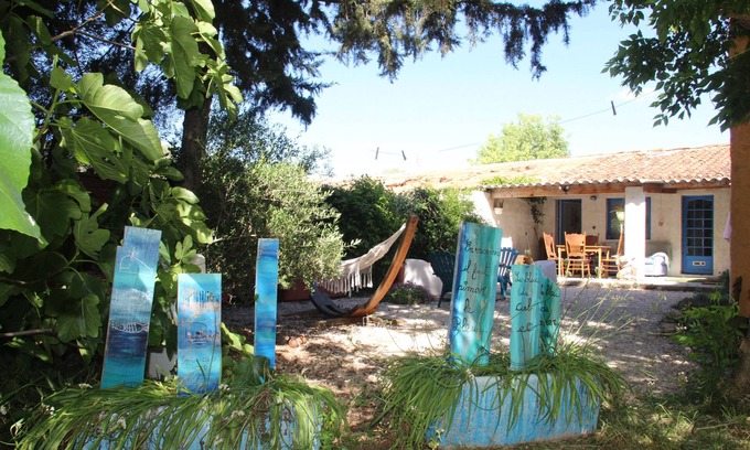 Le Liouquet House | Relax at L'ancre Bleue: T2 Steps from Liouquet Beach