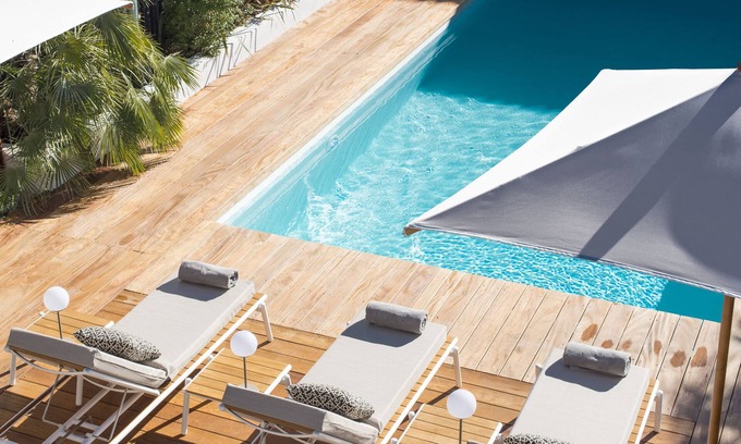 Andernos-les-Bains Hotel | Escape to L'Anderenis: 4-Star Retreat with Spa & Pool