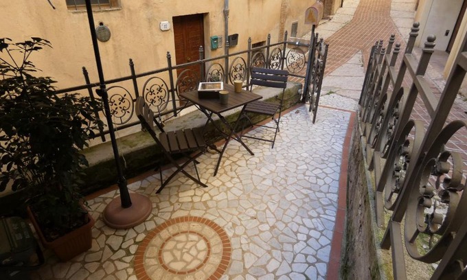 Cesi Apartment | Discover L'angolo nel Borgo: Pet-Friendly Escape in Umbria