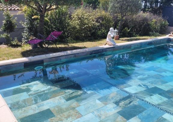 Saint-Martin-de-Valgalgues Apartment | Family-Friendly Stay at L'Annexe with Pool Access
