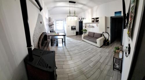 Tuscania Apartment | Enchanting L'antica torre: Family-Friendly with Pool Access