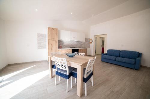 Vico del Gargano Apartment | Pet-Friendly Escape at L' Antico Portone with Ocean Views