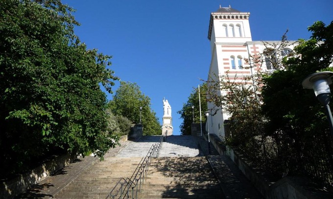 Salorges - Sainte-Anne Apartment | Discover L'appart' de Jules - Guest Rated 9.2/10