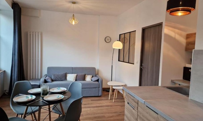 Jarnioux Apartment | Family-Friendly Stay at l'Appart des Pierres Dorées