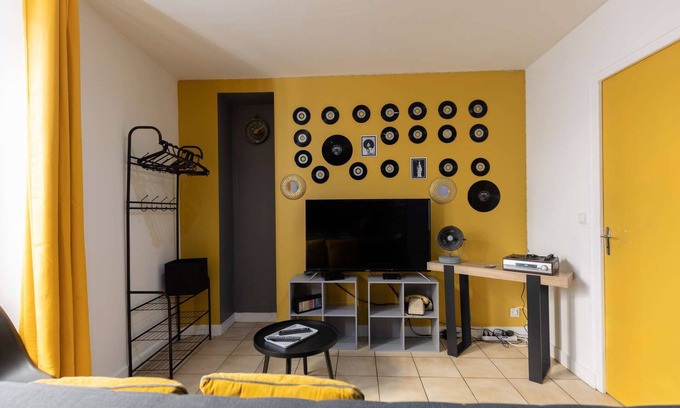 Republique Apartment | Discover L'appart K-psule: Family-Friendly with Wi-Fi