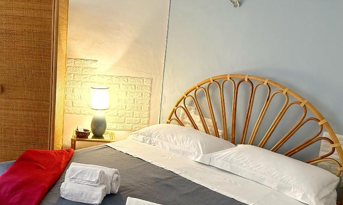 Agnone House | Oceanfront L' APPARTAMENTO sul MARE with Scenic Views