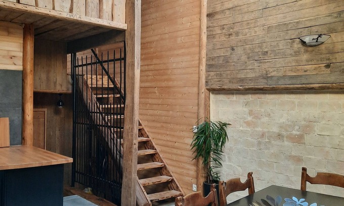 Chonville Apartment | Relaxing Retreat at L'appartement en Bois with Spa & Hot Tub